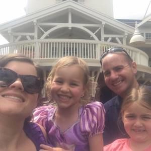 Meet your Posher, Sara